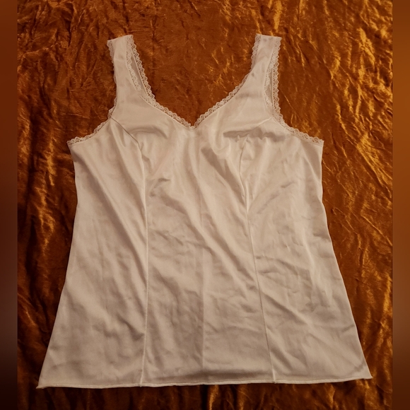 Vintage 1980s 1990s Ivory White & Black Lace Trimmed Camisoles By WARNERS - Picture 11 of 12